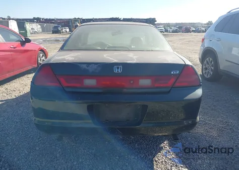 2000 Honda Accord 3.0 Ex from USA, damaged, VIN 1HGCG2258YA004981